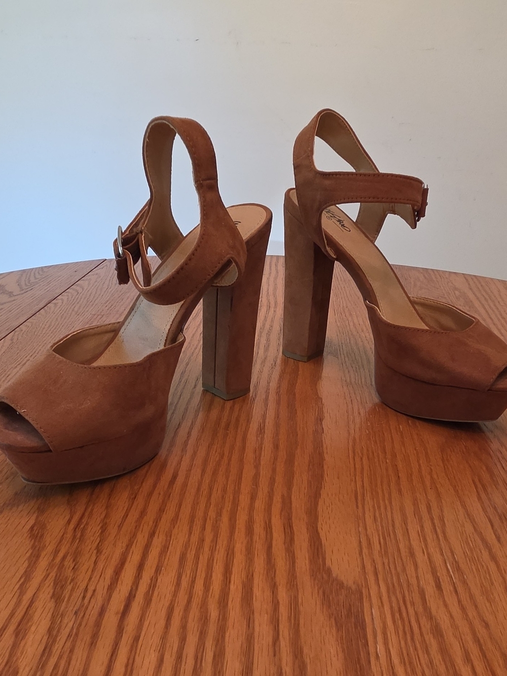 Mossimo Supply Co. Tan Suede Platform Block Heel Sandals
